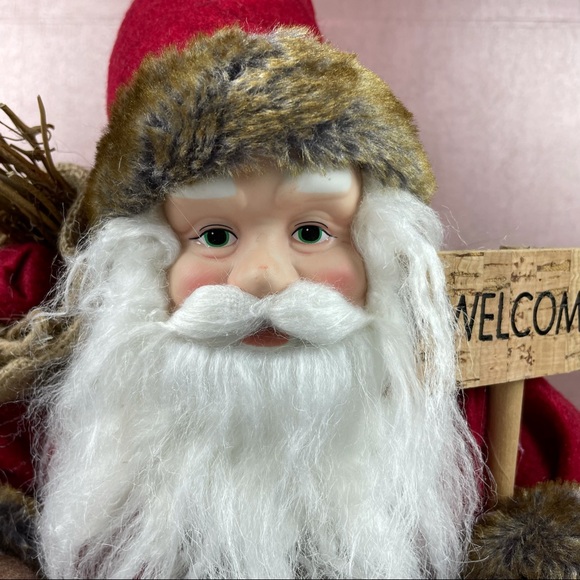 Sleigh Hill Trading Co Santa Figurine Holiday Christmas Decor - Picture 3 of 9